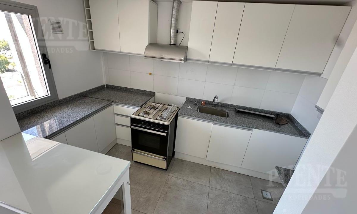 Departamento en Banfield Oeste 5