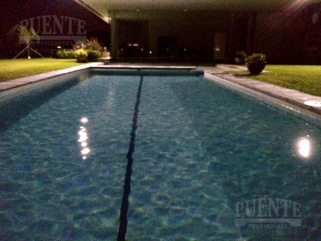 Foto de Casa en venta en Horizontes al Sur con Fondo al Lago, imagen 3