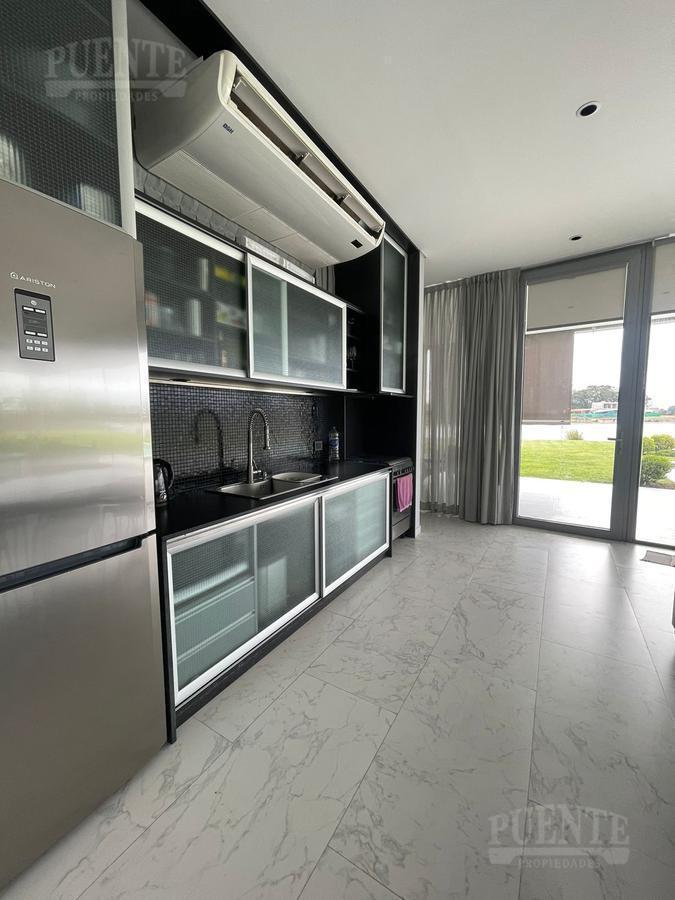 Foto de Casa en venta en Horizontes al Sur con Fondo al Lago, imagen 2