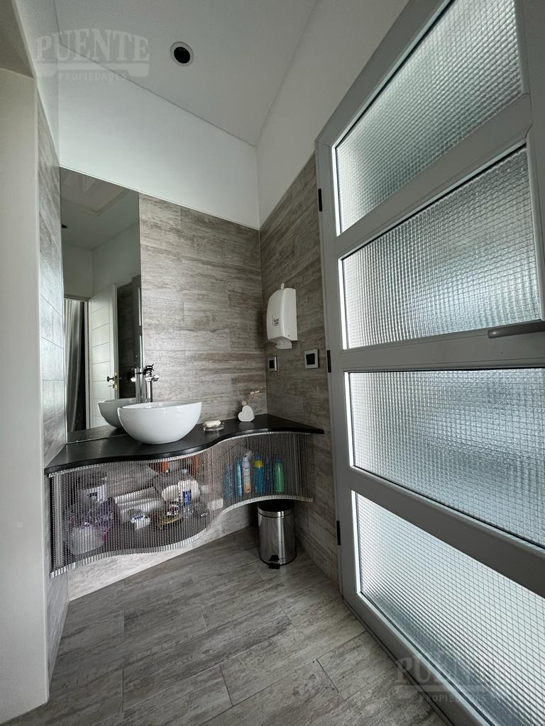 Foto de Casa en venta en Horizontes al Sur con Fondo al Lago, imagen 3