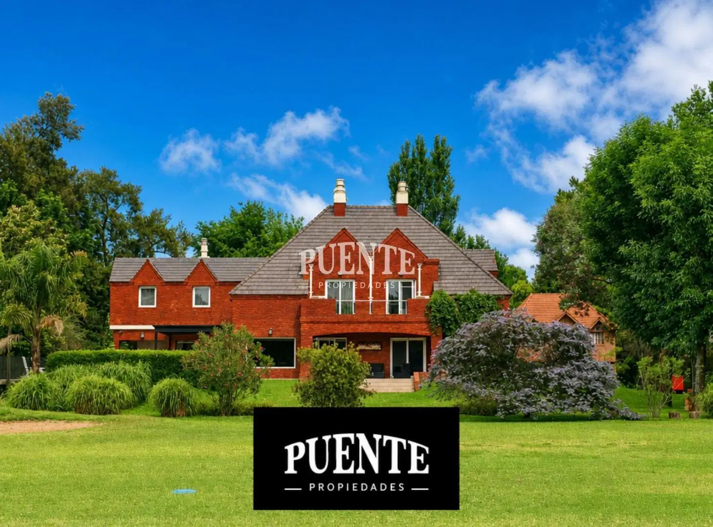 Casa sobre 2 lotes en Saint Thomas, Canning 5