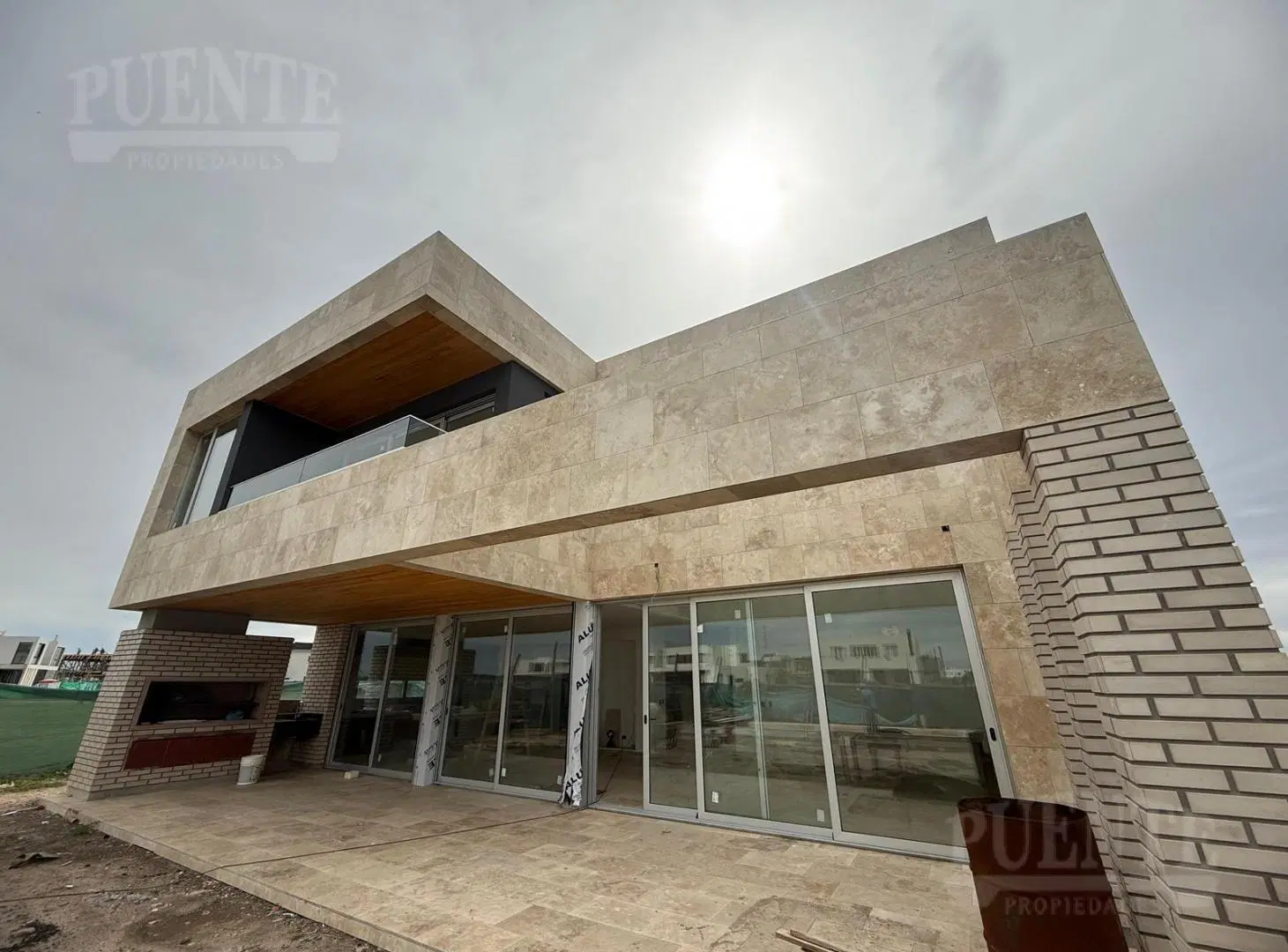 Casa a estrenar en venta en Terralagos, Canning, 5 suites 5