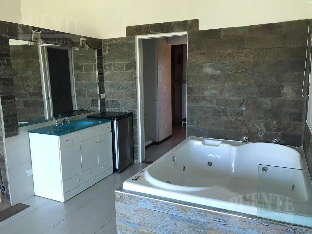Casa en Venta o en Alquiler - St. Thomas Sur - Canning - Esteban Echeverría 8