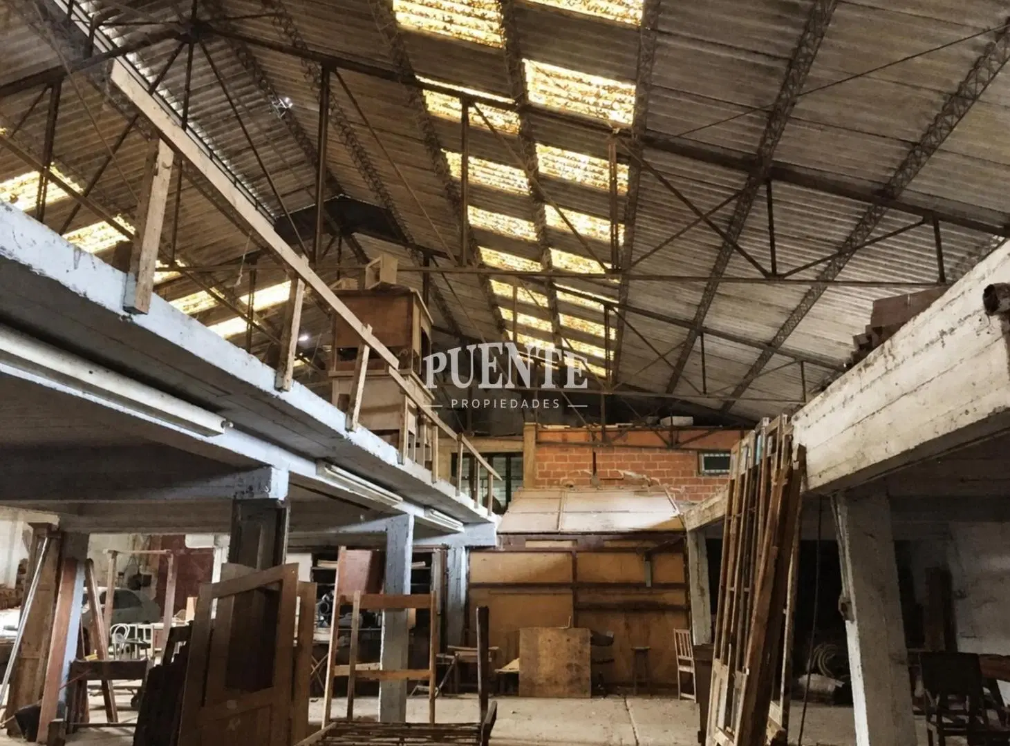 Depósito con salida a 2 calles en Luis Guillón, Esteban Echeverría, Zona Sur del GBA 3