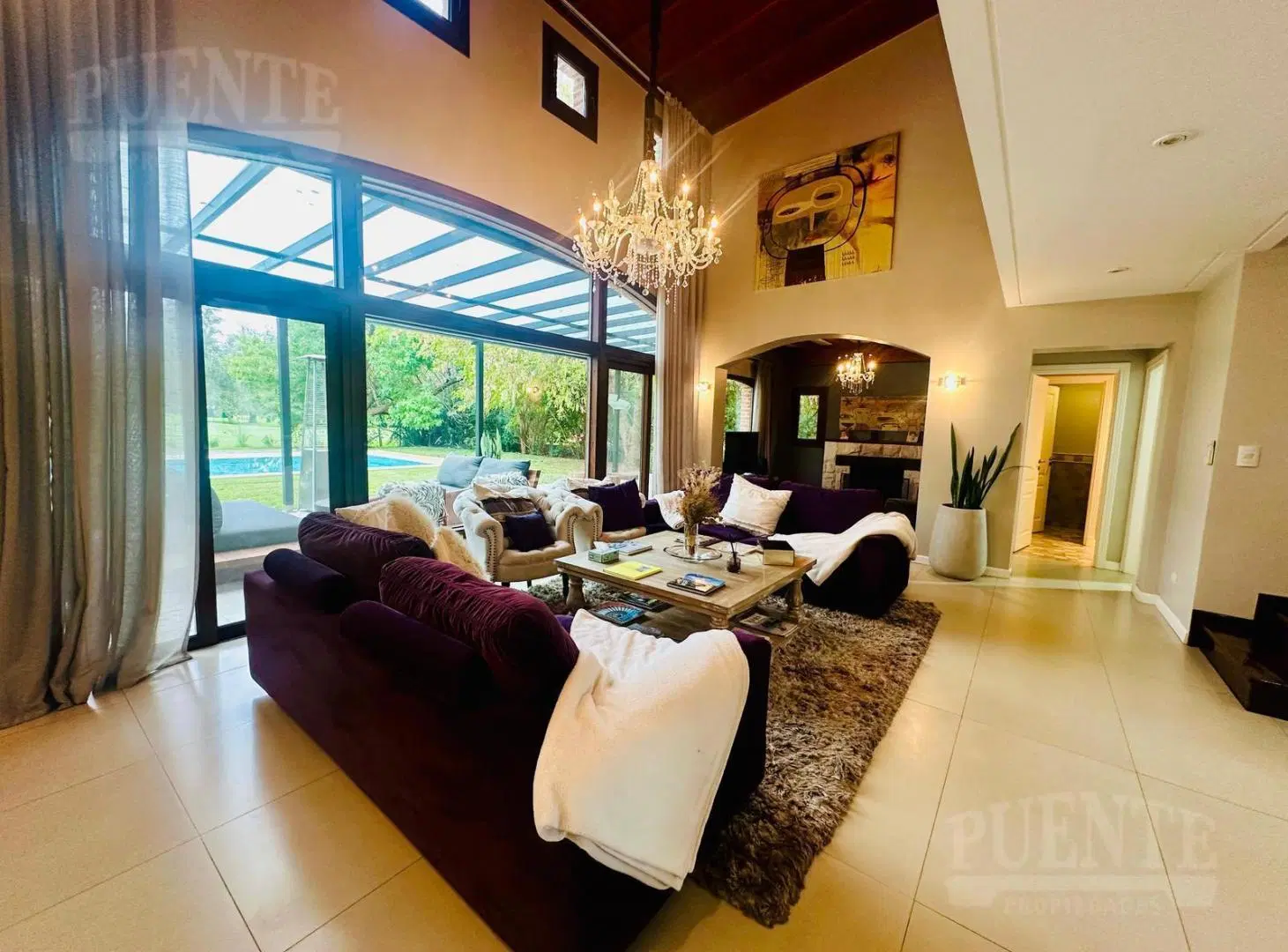 Importante casa en venta sobre doble lote en Saint Thomas - Canning 1