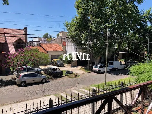 Departamento en Banfield 8