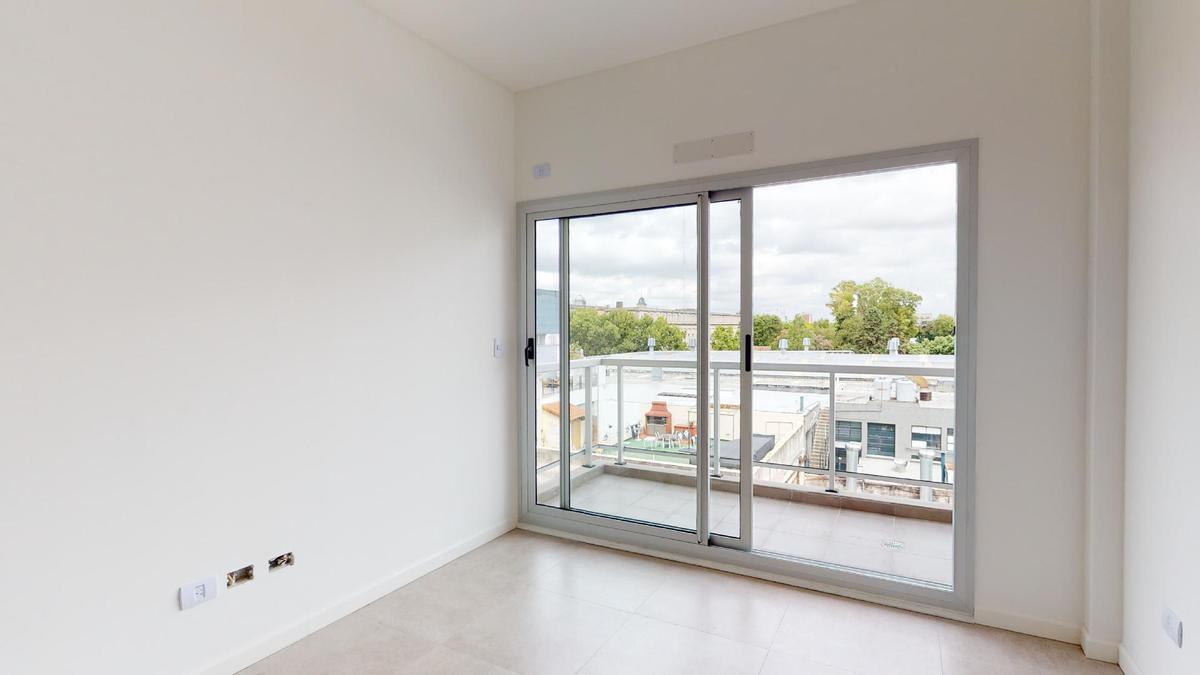 Venta de Departamento de 3 Ambientes en Villa Pueyrredon 3