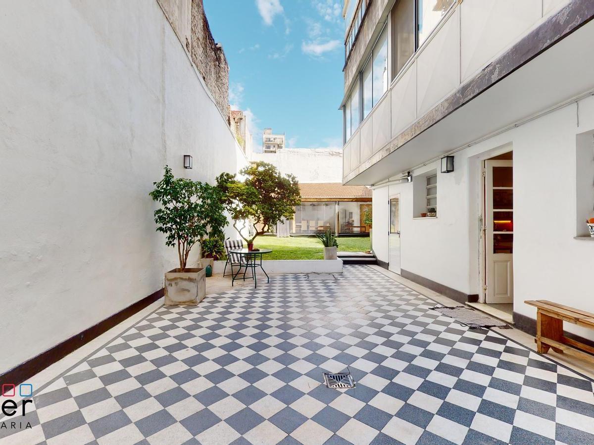 Venta de PH de 6 Ambientes con Jardin 2