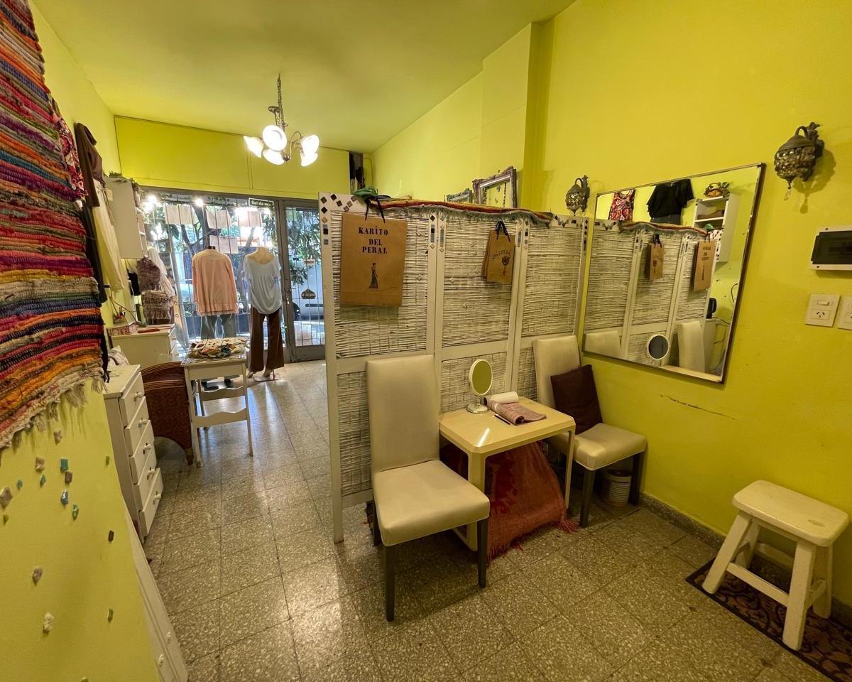 Venta Local a La Calle en Chacarita - Charlone Casa Av F. Lacroze 5