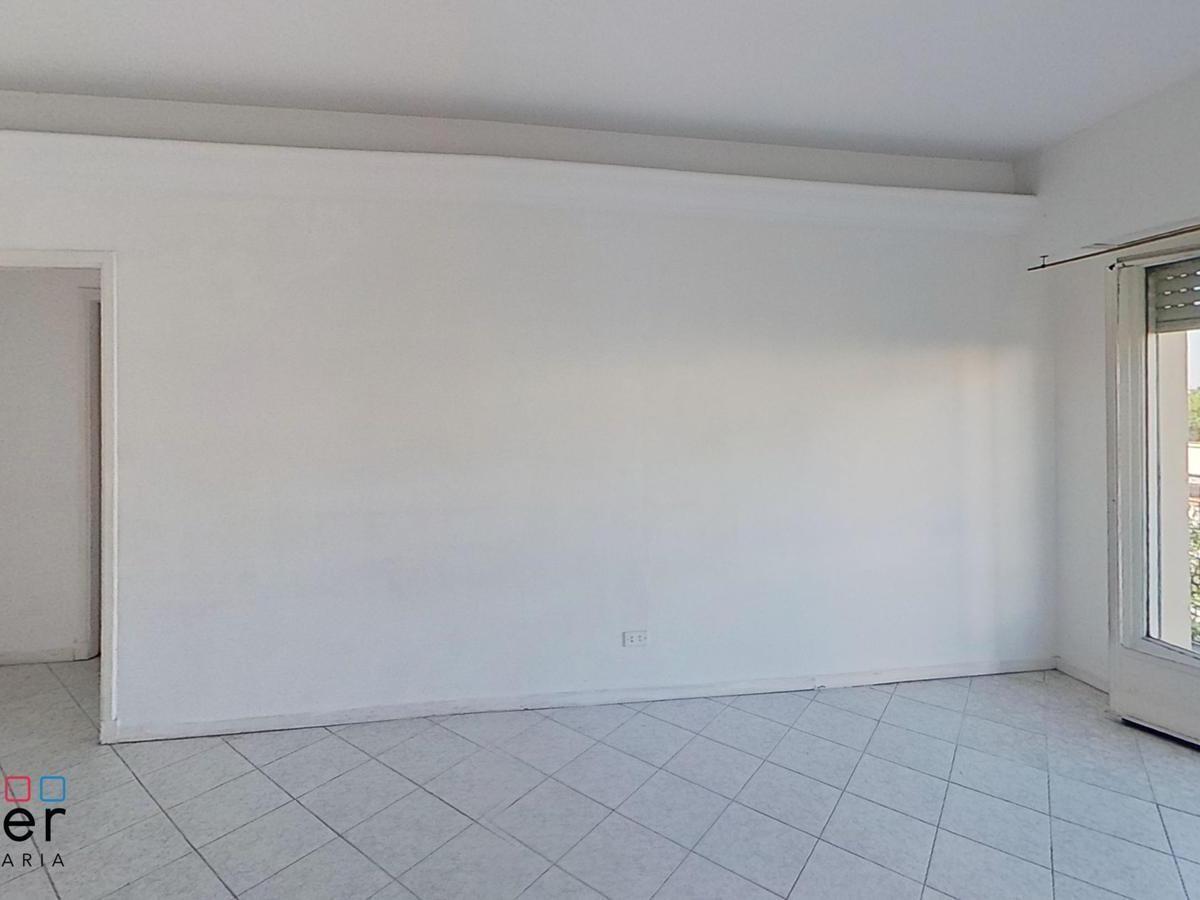Venta Departamento de 3 Ambientes en Liniers 1