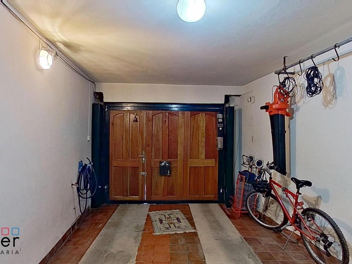 Venta Casa de 6 Ambientes con Jardín y Terraza en Colegiale 2