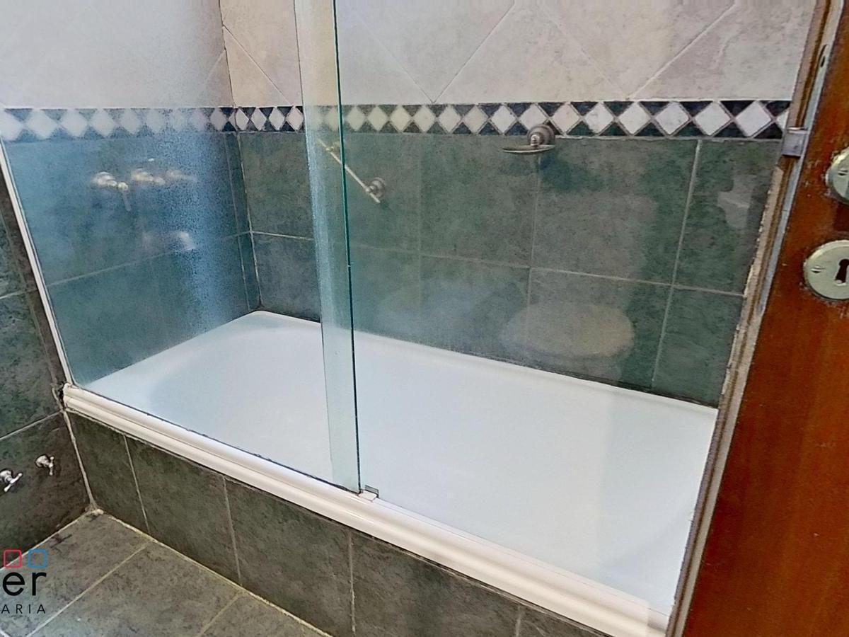 Venta Casa de 6 Ambientes con Jardín y Terraza en Colegiale 3