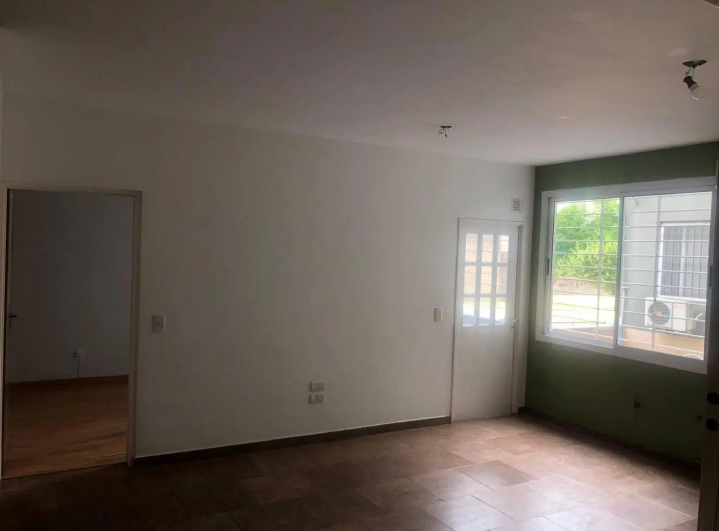VENTA de departamento 2 Ambientes con Lavadero Vestidor Muy luminoso Baja Expensa. 3