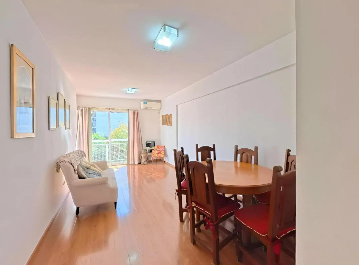 Departamento en venta de 3 AMBIENTES con Balcón C/FRENTE COCHERA FIJA Excelente estado 2