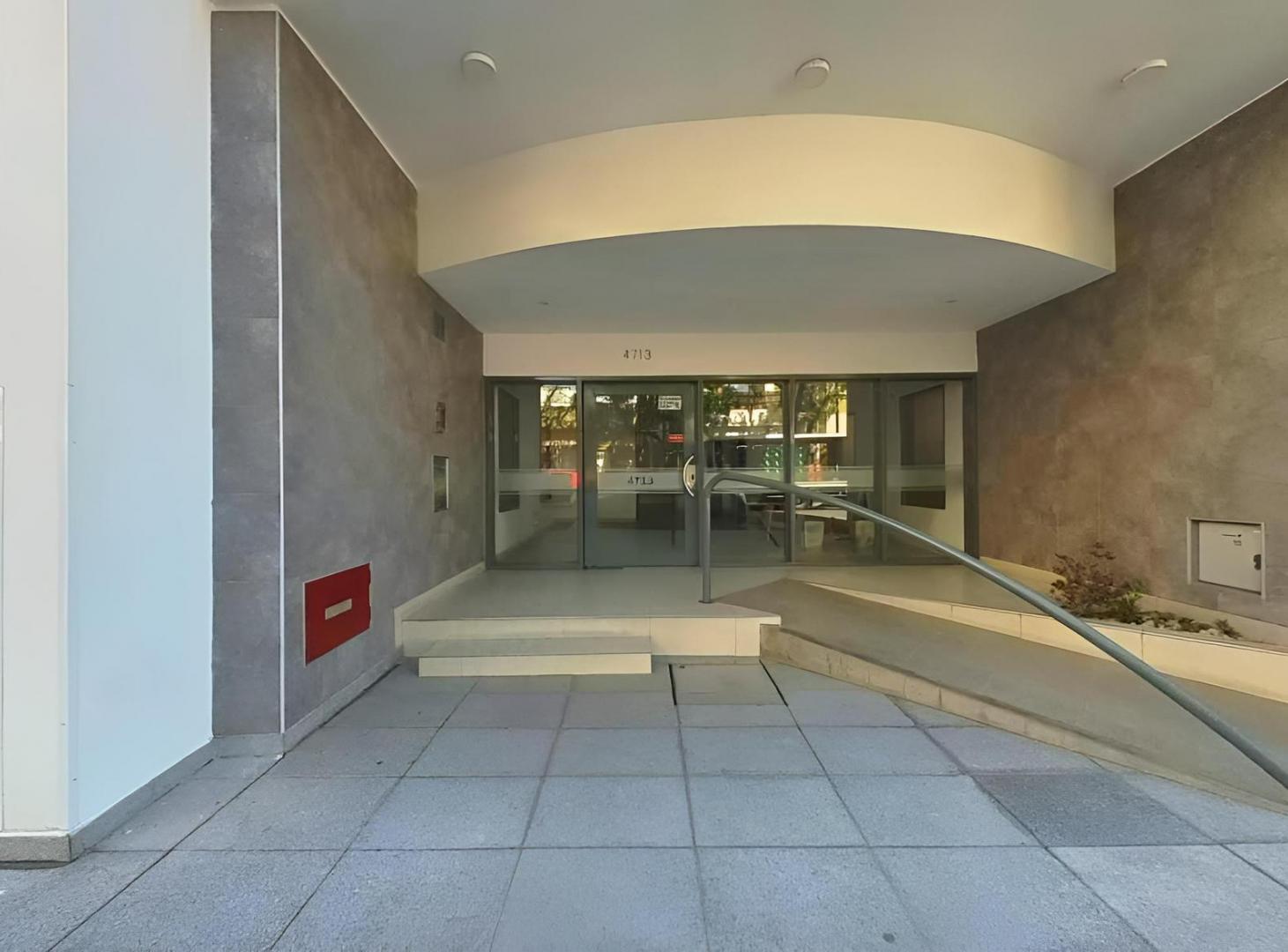 Departamento en venta de 3 AMBIENTES con Balcón C/FRENTE COCHERA FIJA Excelente estado