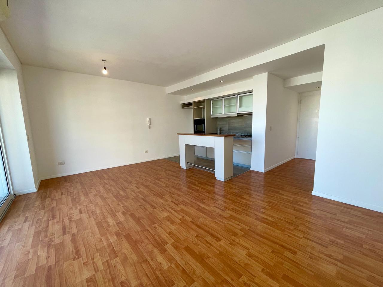 Venta de Excelente 2 AMBIENTES Frente Balcón aterrazado con Amenities