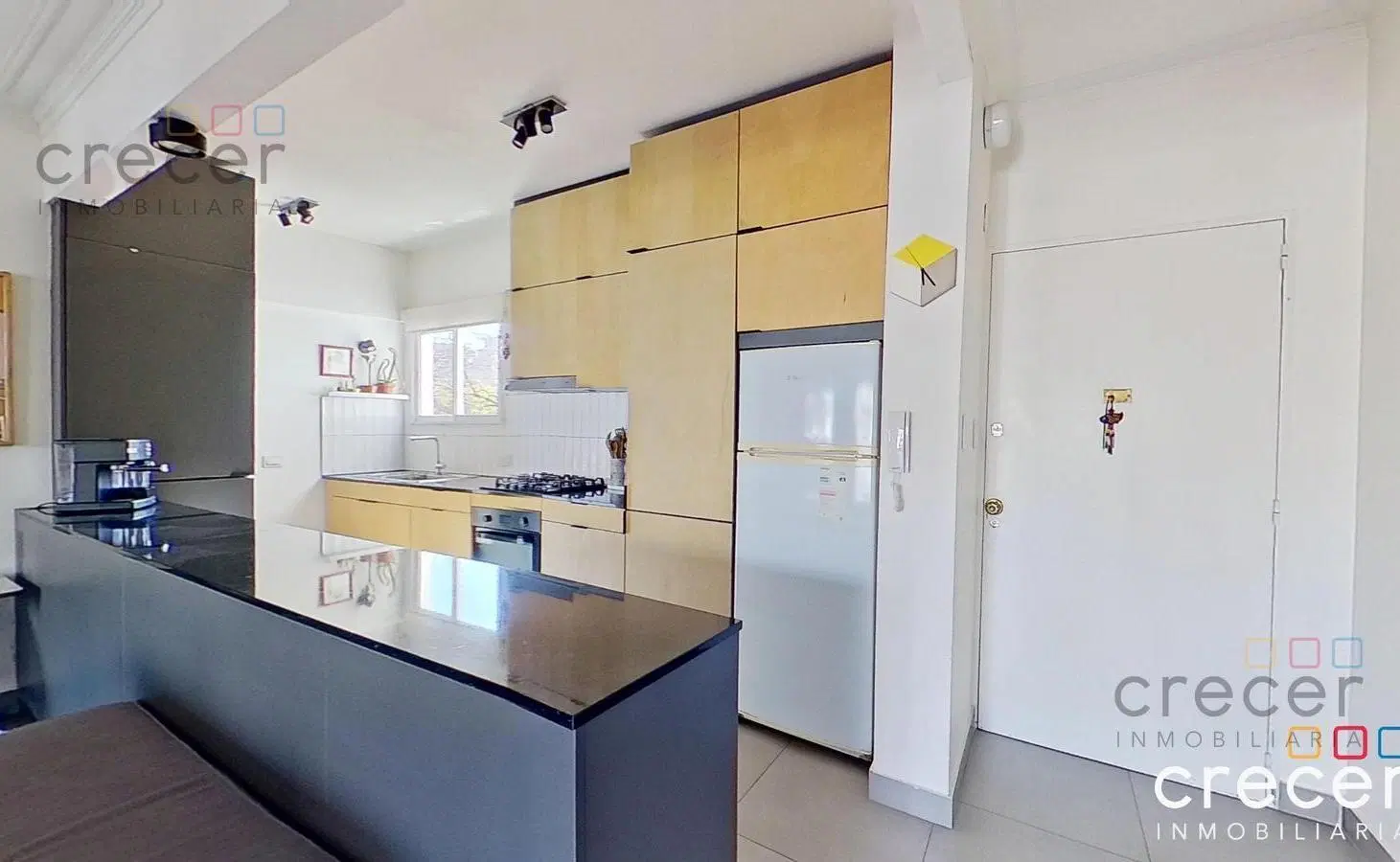 Venta departamento 3 ambientes con balcon refaccionado a nuevo 2do piso por escalera en Chacarita 3