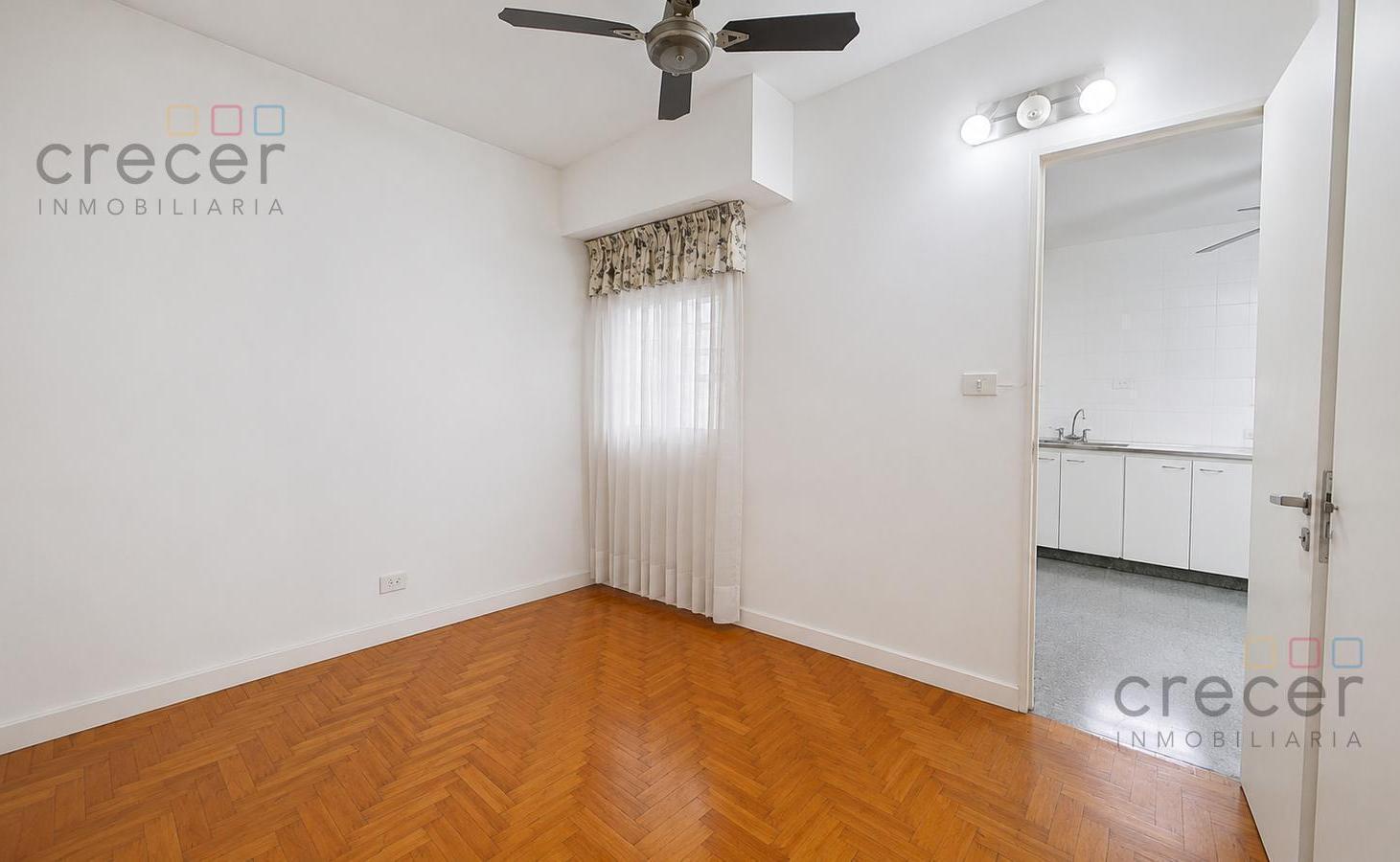 Departamento venta 4 ambientes con escritorio patio balcon y cochera fija Colegiales