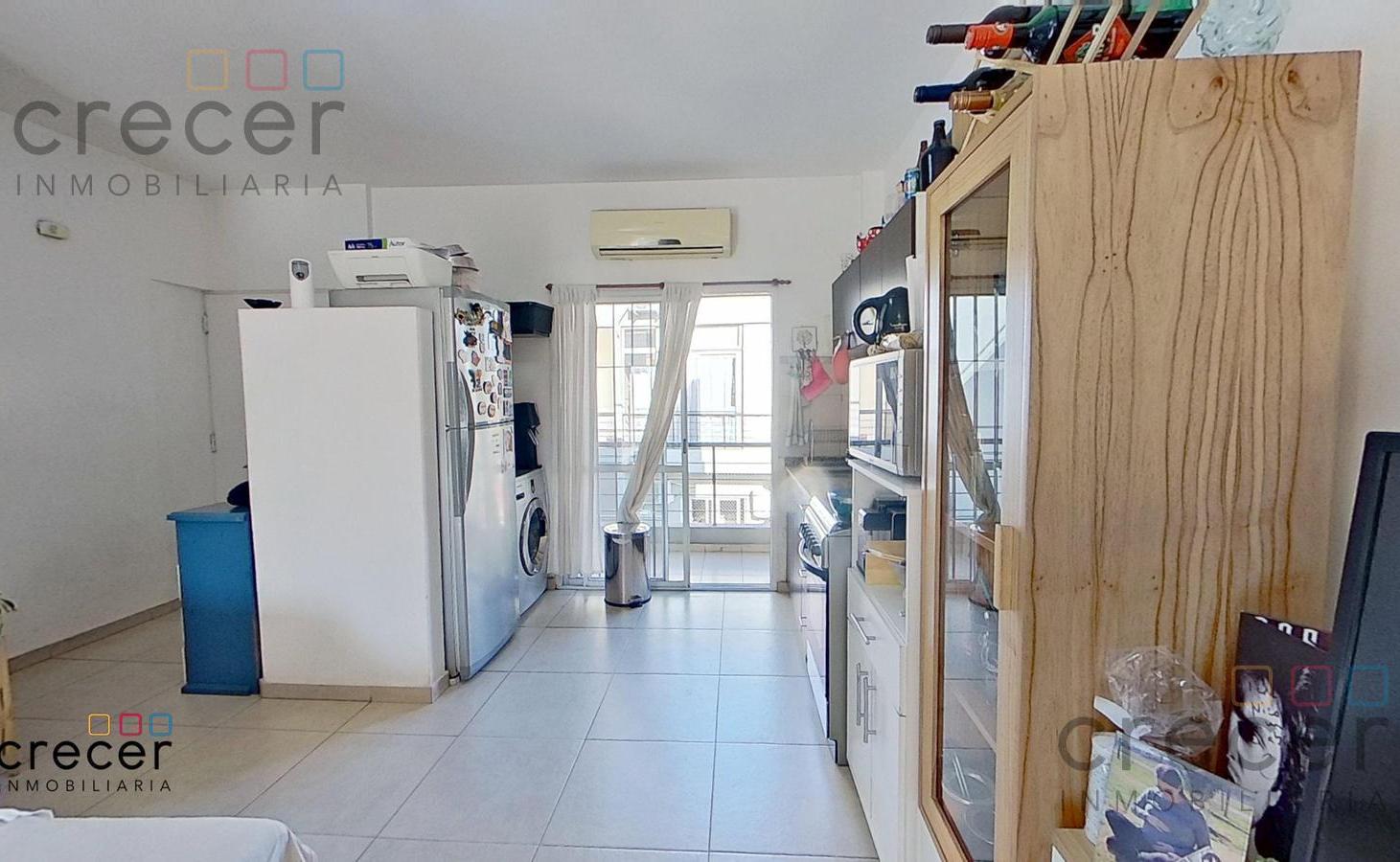 Foto de venta departamento de 2 ambientes con doble balcón y cochera- Villa, imagen 1