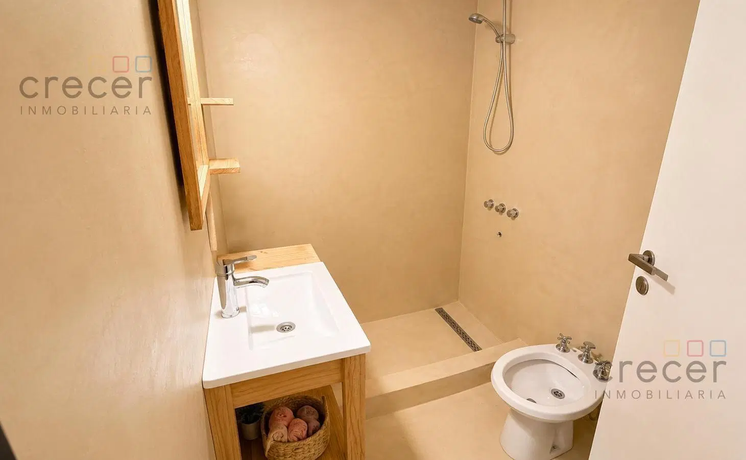 Venta departamento 4 ambientes con dependencia cochera y baulera Recoleta Apto crèdito 4