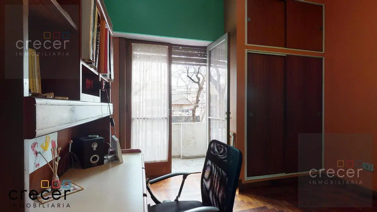 Venta PH de 4 ambientes al frente con patio y balcón Entrada independiente Sin expensas 4