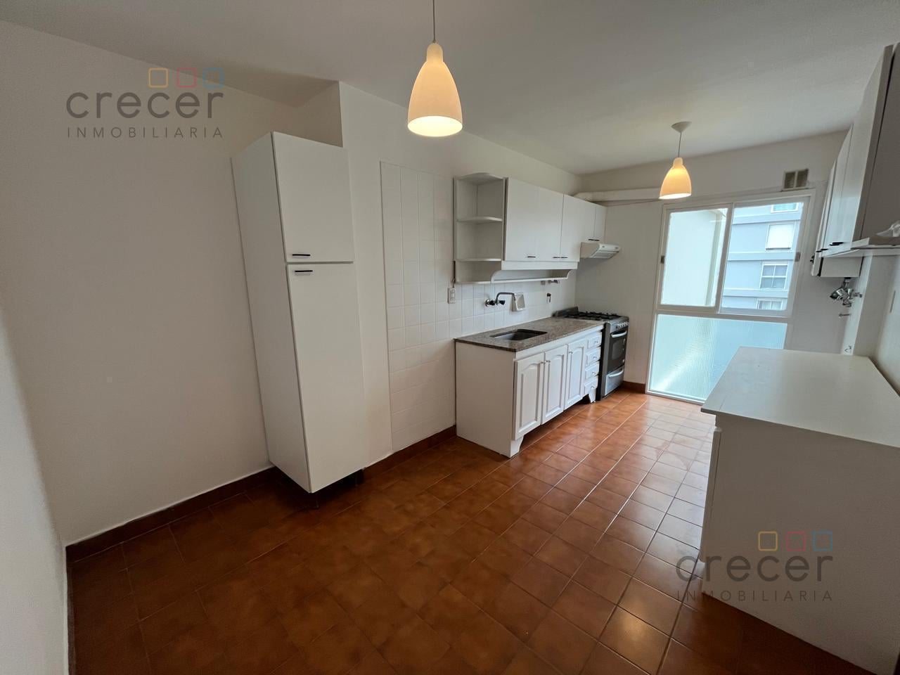 Foto de Alquiler departamento 5 ambientes muy luminoso en torre con cochera, imagen 4