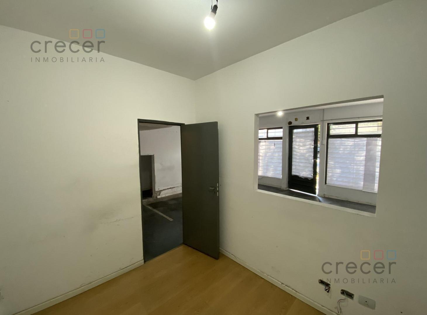 Foto de Alquiler Local Av. Alvarez Thomas al 1800, imagen 3