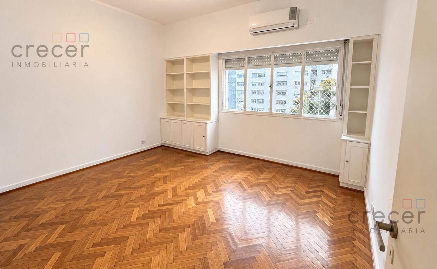 Foto de Venta departamento 4 ambientes mas dependencia en Recoleta, imagen 2