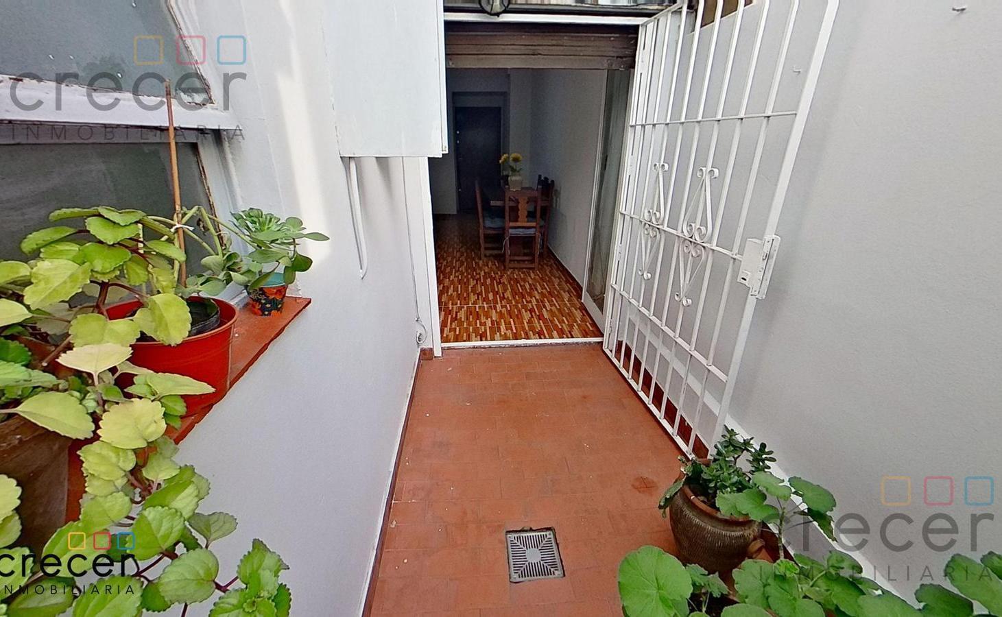 Foto de Venta departamento Dos ambientes con Dos patios bajas expensas 48m2, imagen 1