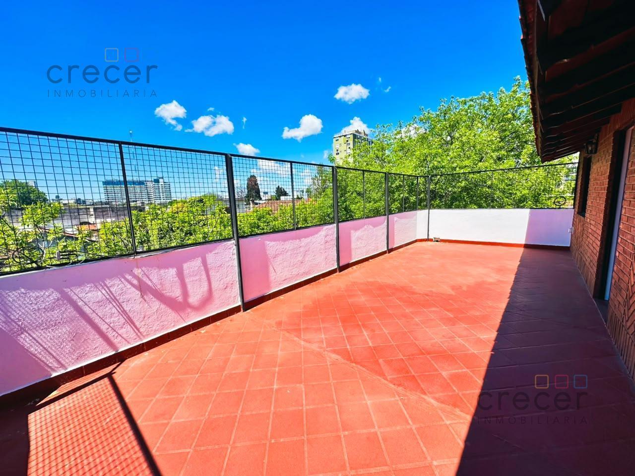 Foto de Venta PH 5 Ambientes Tríplex con entrada independiente mas Cochera y, imagen 2