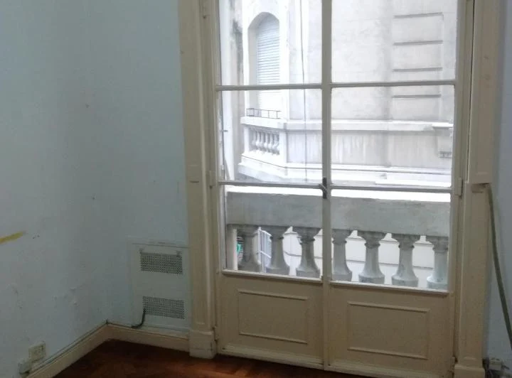 Amplio departamento en Monserrat en venta 1