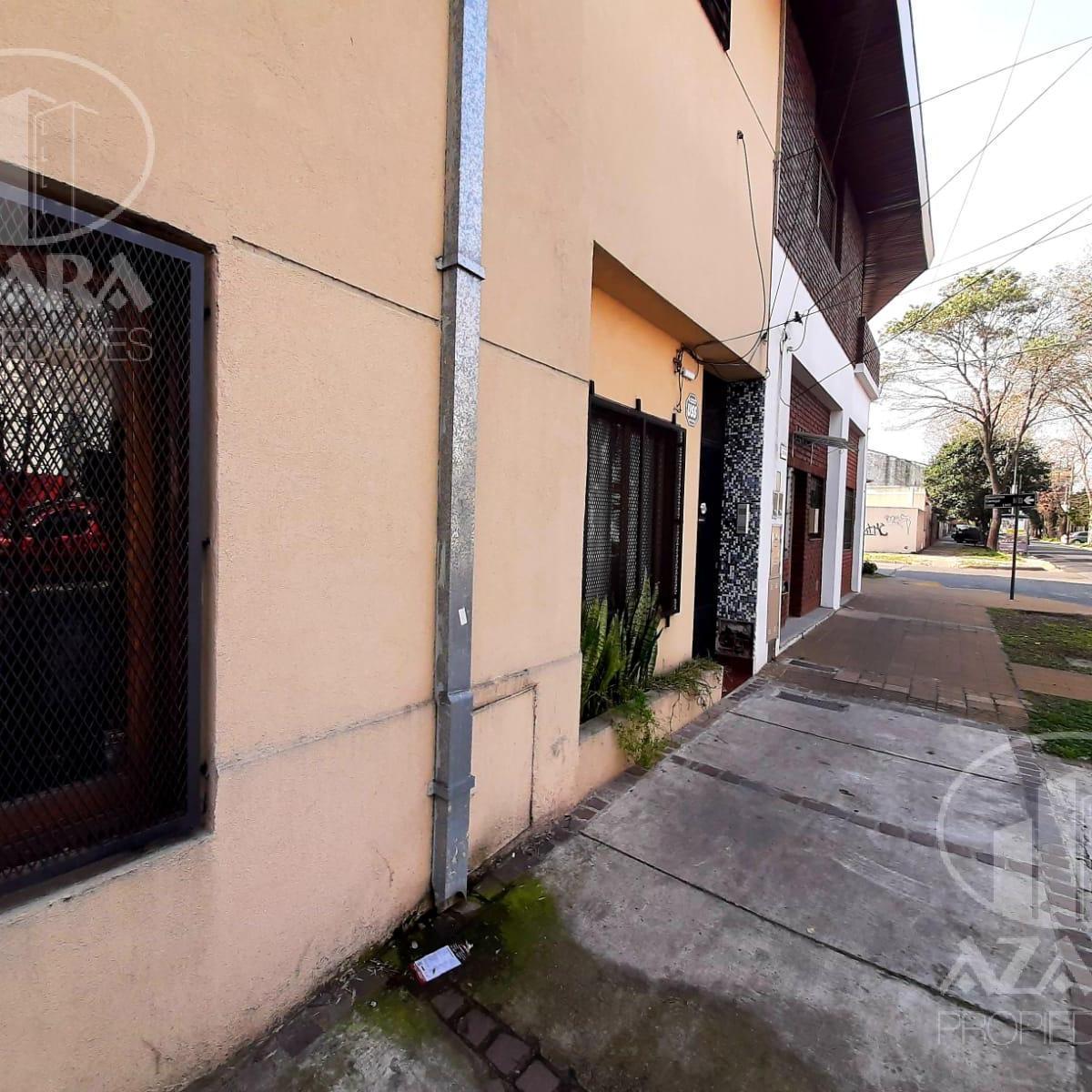 Casa con Muy Buenos Ambietnes en Dos Plantas 9 Ambientes en Florida en Venta 5