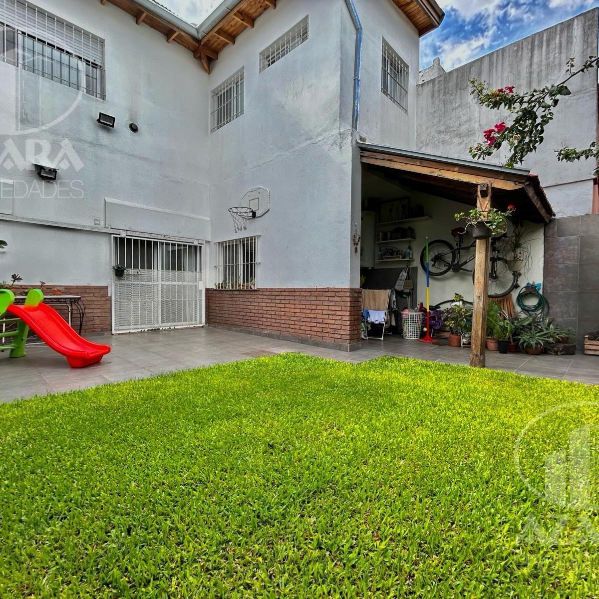 Impecable Casa de 6 Ambientes con Jardín en Florida 5