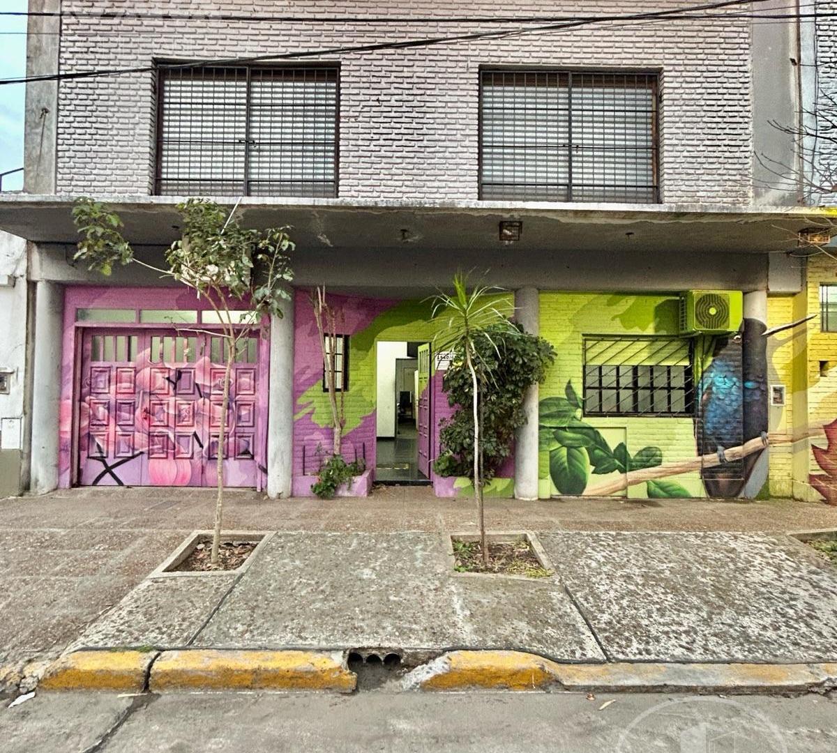 2 DEPOSITOS en 3 plantas sobre lote DE 10 X 35 EN VENTA ZONA INDUSTRIAL