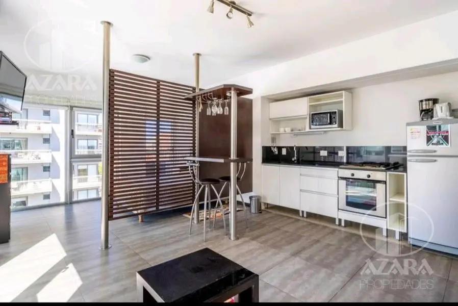 Monoambiente con Balcón en Torre Premium - Av. del Libertador 8