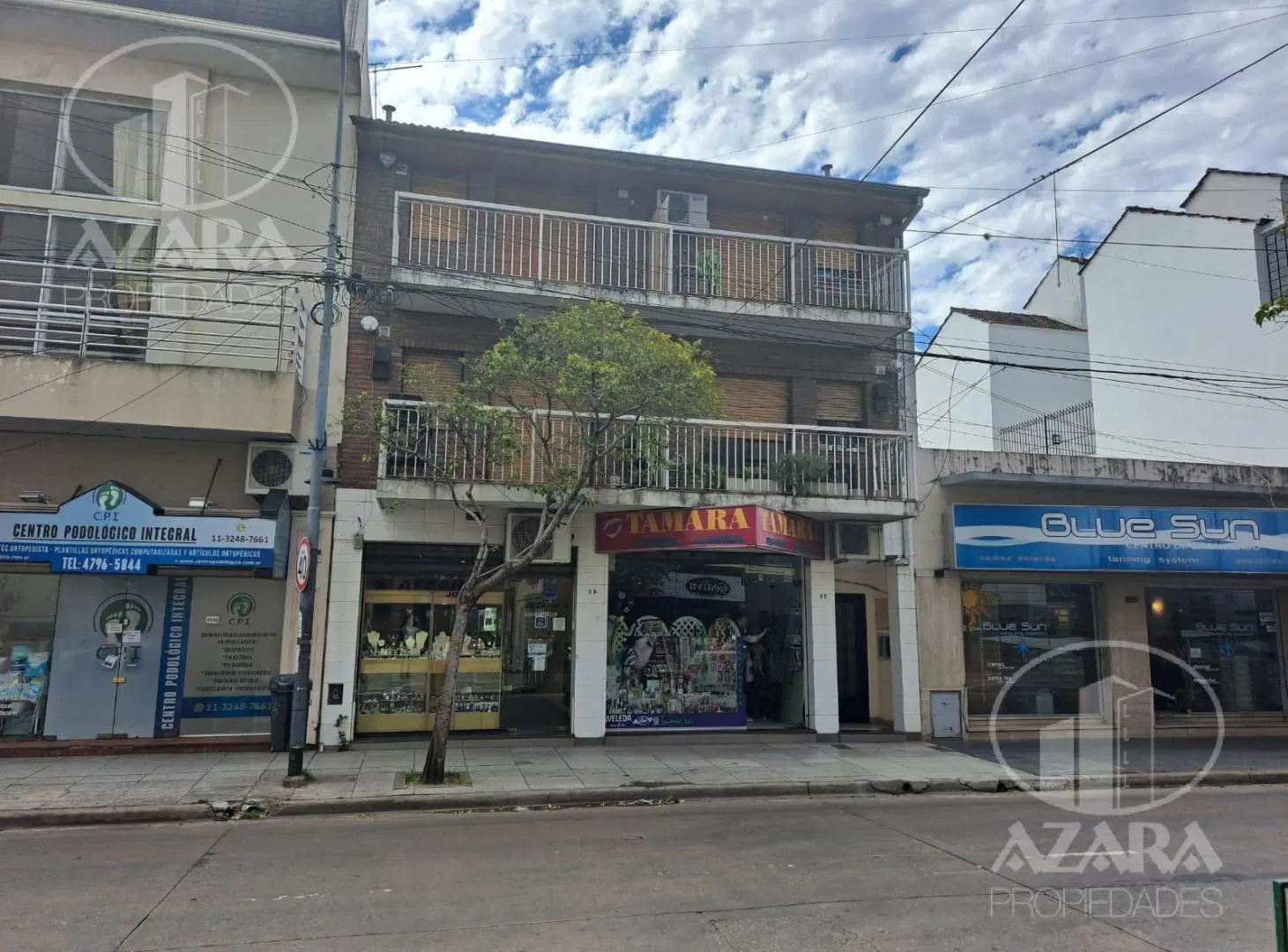 Departamento 2 ambiente amplio con balcon en Florida 3