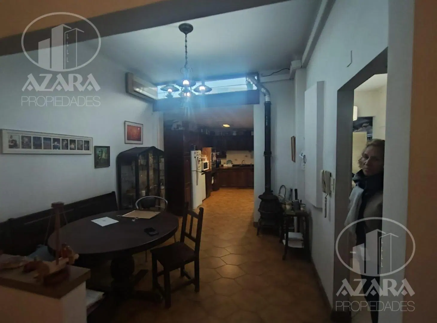 Casa 4 ambientes sobre lote de 10 x 30 con psiscina en Venta 3