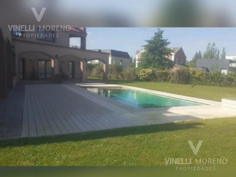 Foto de Excelente casa 4 dormitorios piscina y cochera sobre 2 lotes!, imagen 2
