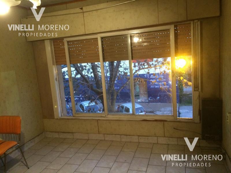 Casa C/locales - Temperley Este 2