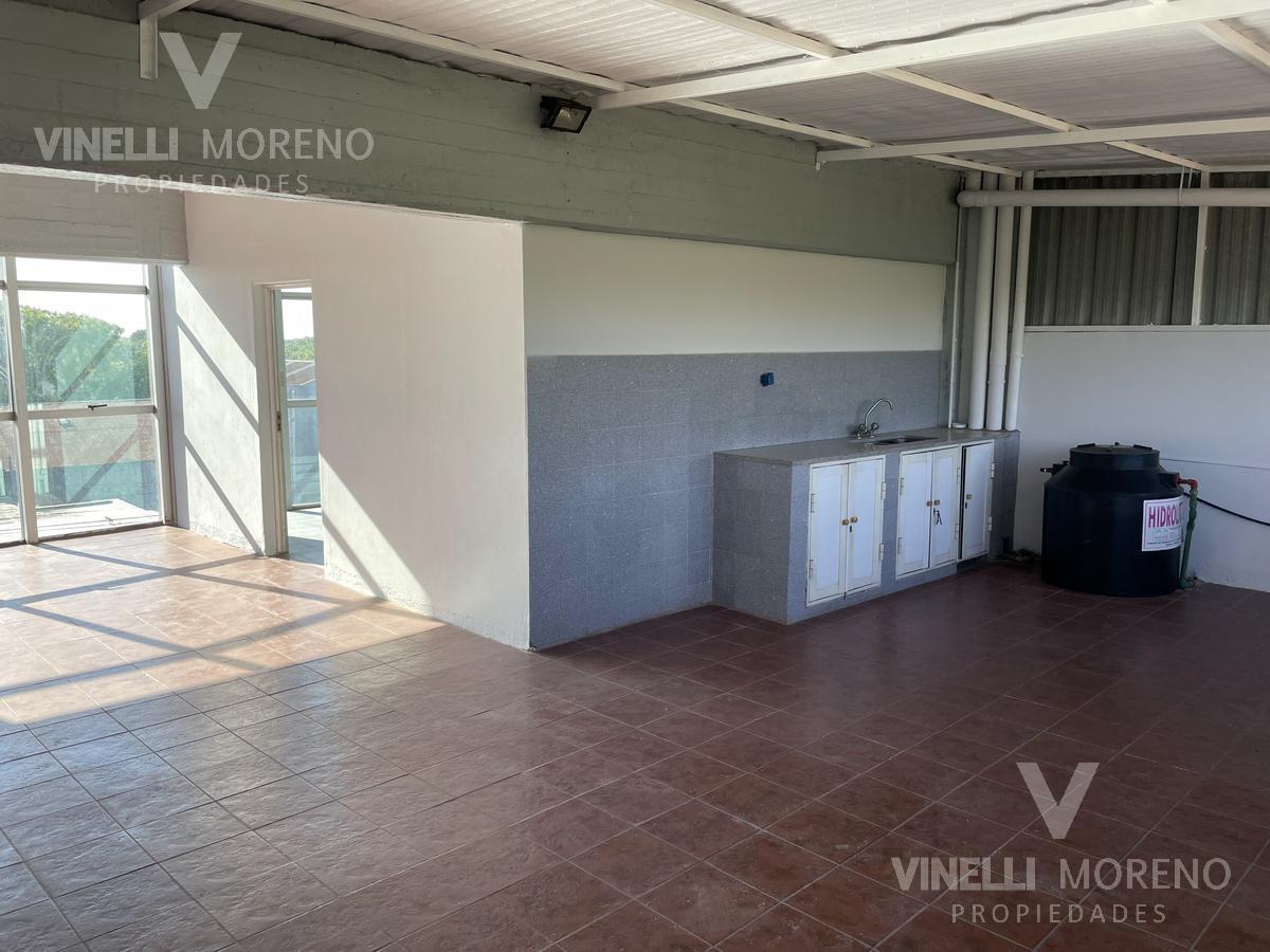Excelente Edificio de Oficinas a La Venta Retasado 5