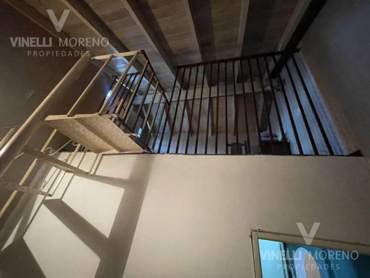 Casa sobre gran lote ideal emprendimiento