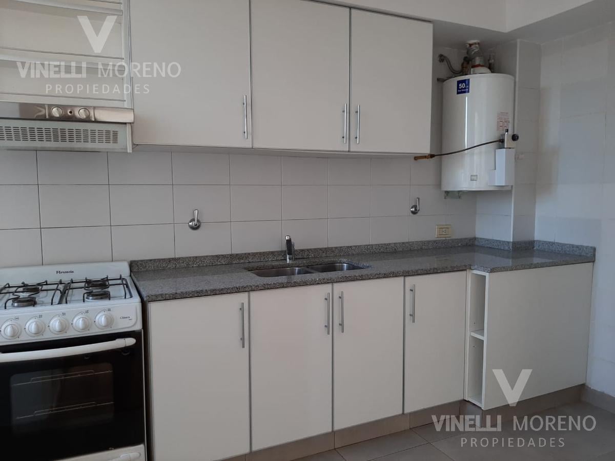 Foto de 2 ambientes con balcon y cochera semicubierta, imagen 4