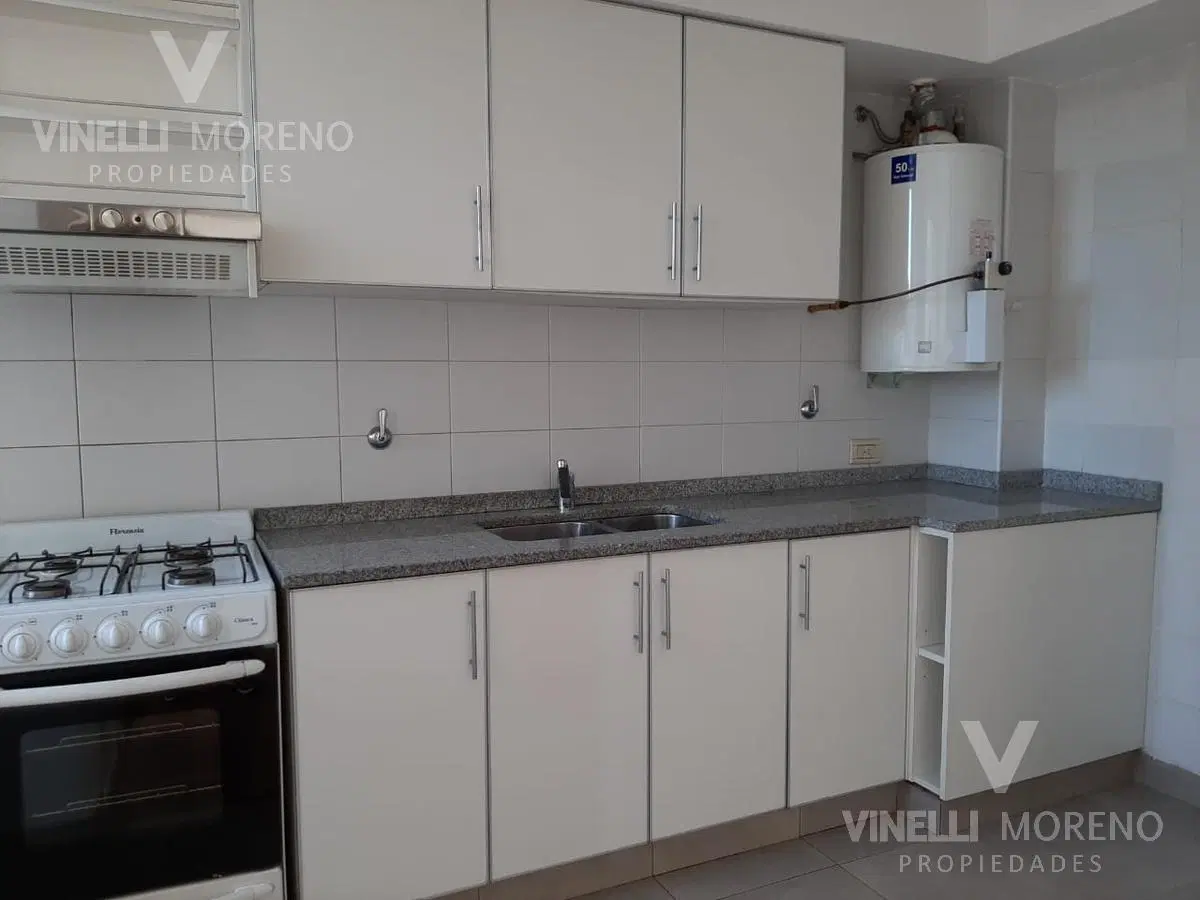 2 ambientes con balcon y cochera semicubierta 4