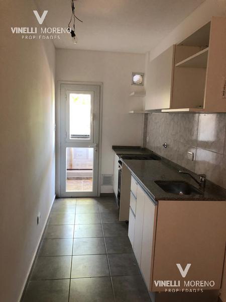 Foto de DEPARTAMENTO DE 2 AMBIENTES CON COCHERA Y TERRAZA PRIVADA, imagen 2