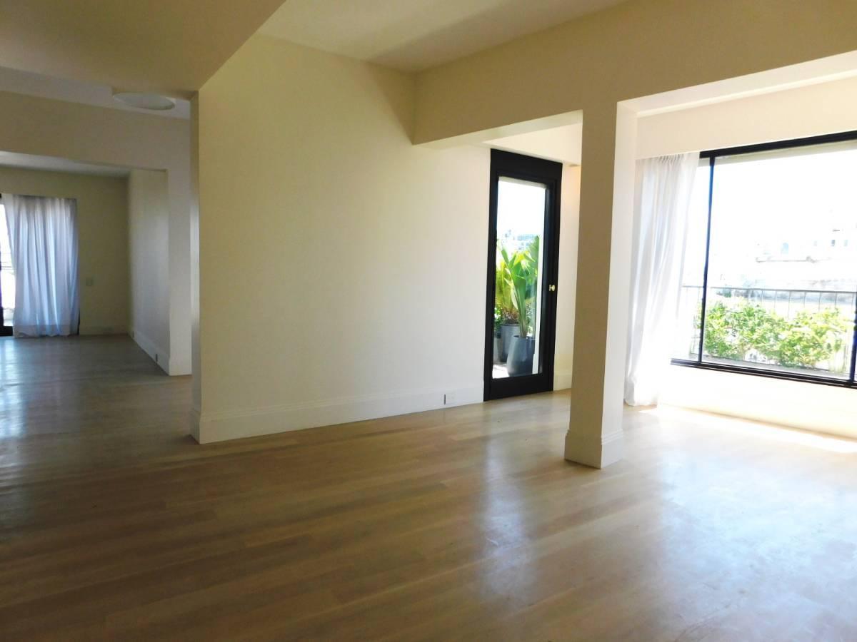 Plaza Pellegrini | Extraordinario Penthouse 5/6 Ambientes Terraza Cochera Seg24h 3