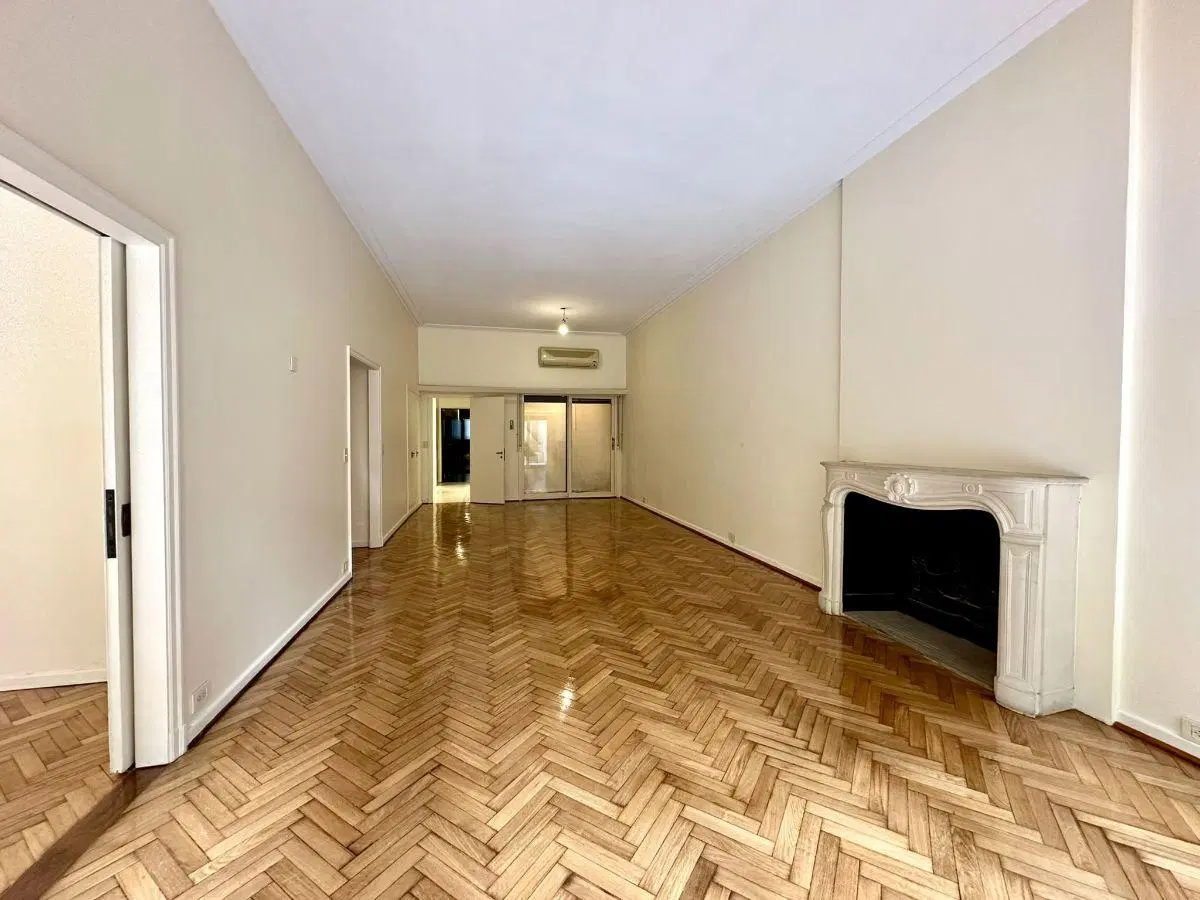 Av Alvear y Libertad - Plaza Pellegrini | Semipiso en Pb 4 Ambs Jardín de 100 m² Depcia Coch Seg 24H 2