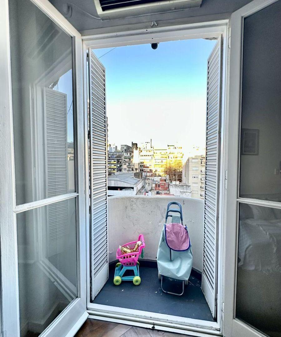 Foto de Av Pueyrredón 1700 | Venta Depto Racionalista 4 Ambientes Balcones, imagen 1