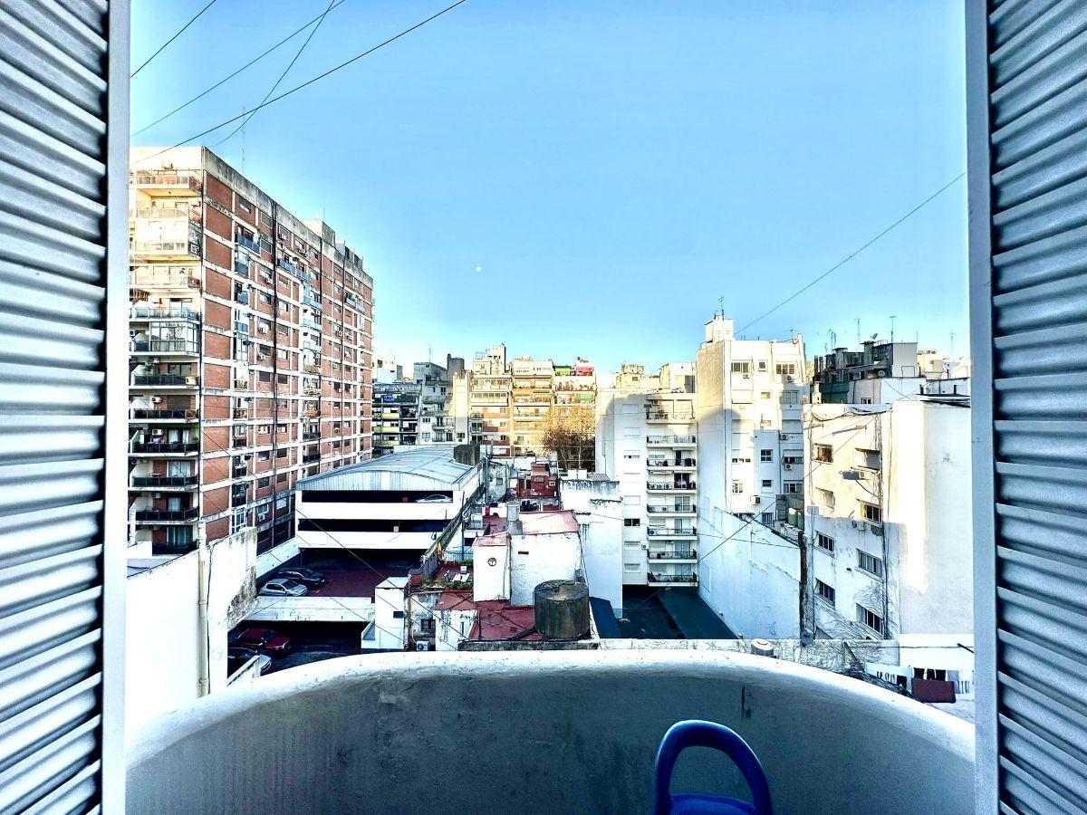 Foto de Av Pueyrredón 1700 | Venta Depto Racionalista 4 Ambientes Balcones, imagen 5