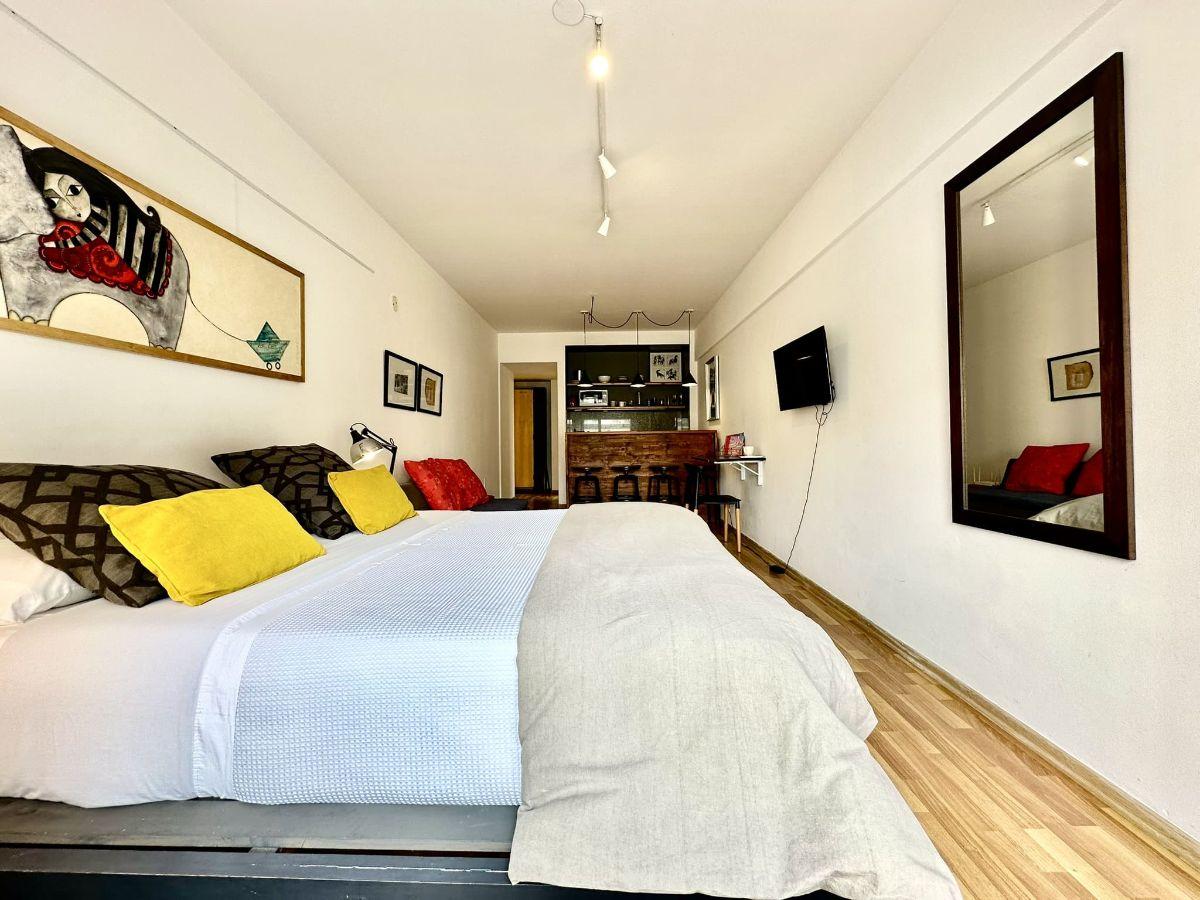 Foto de Rodríguez Peña 1000 y Av Santa Fé | VENTA Monoambiente Amoblado Cochera, imagen 4