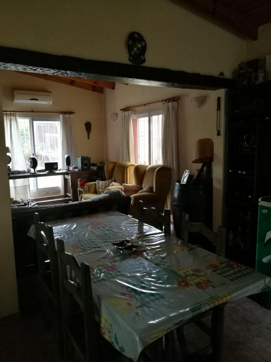 Venta Casa Barrio Parque Peró 3 Amb 1